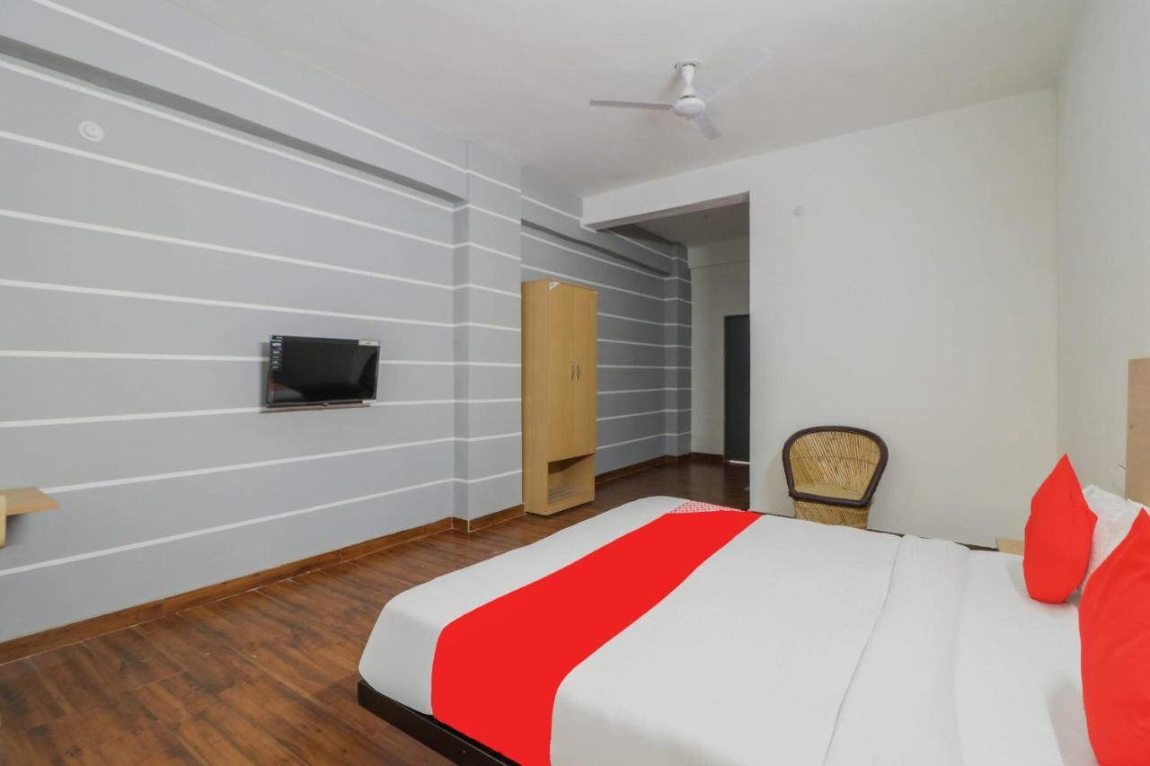 Townhall Bhiwadi Экстерьер фото